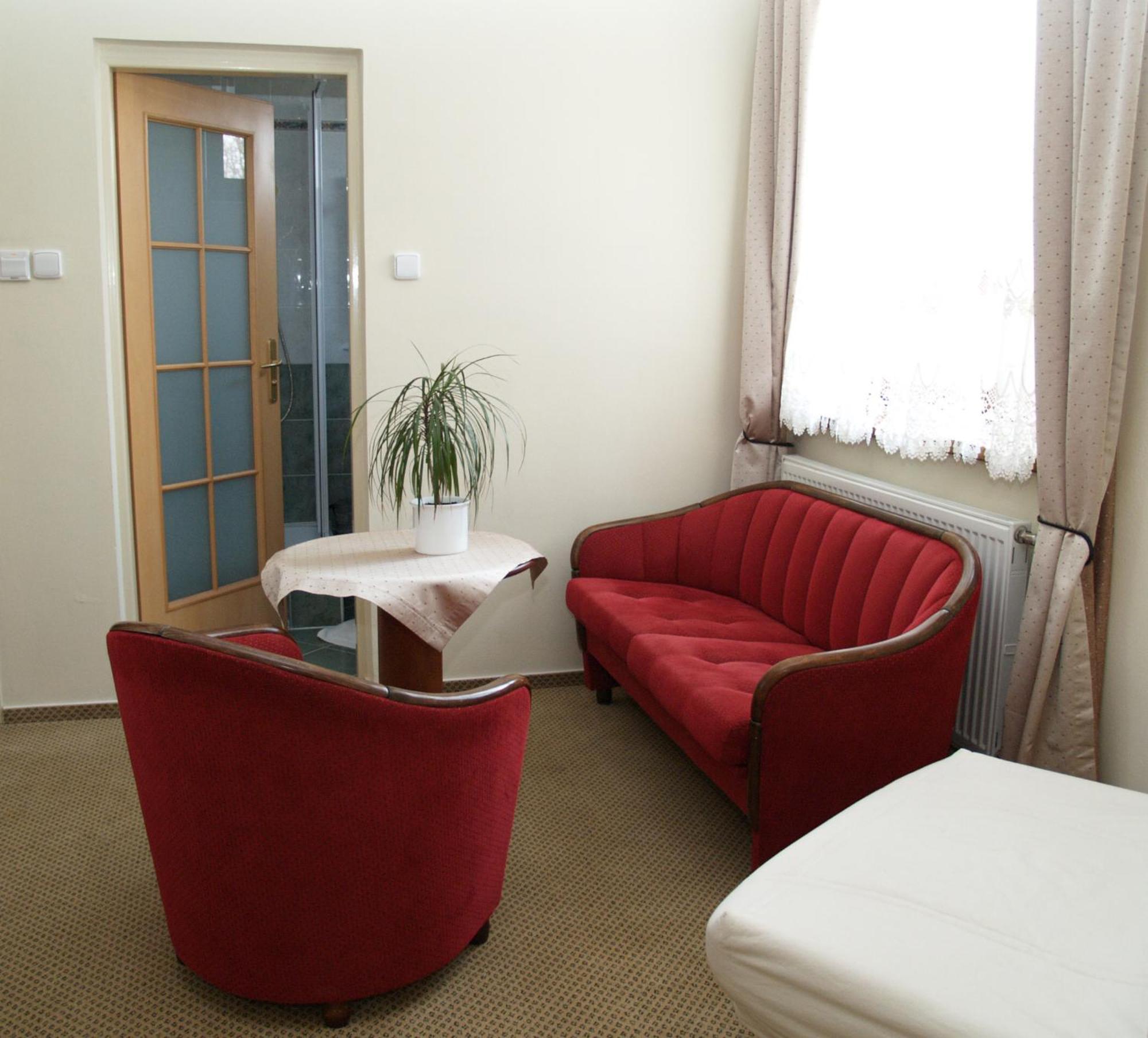 Park Hotel Tartuf Beladice Zewnętrze zdjęcie