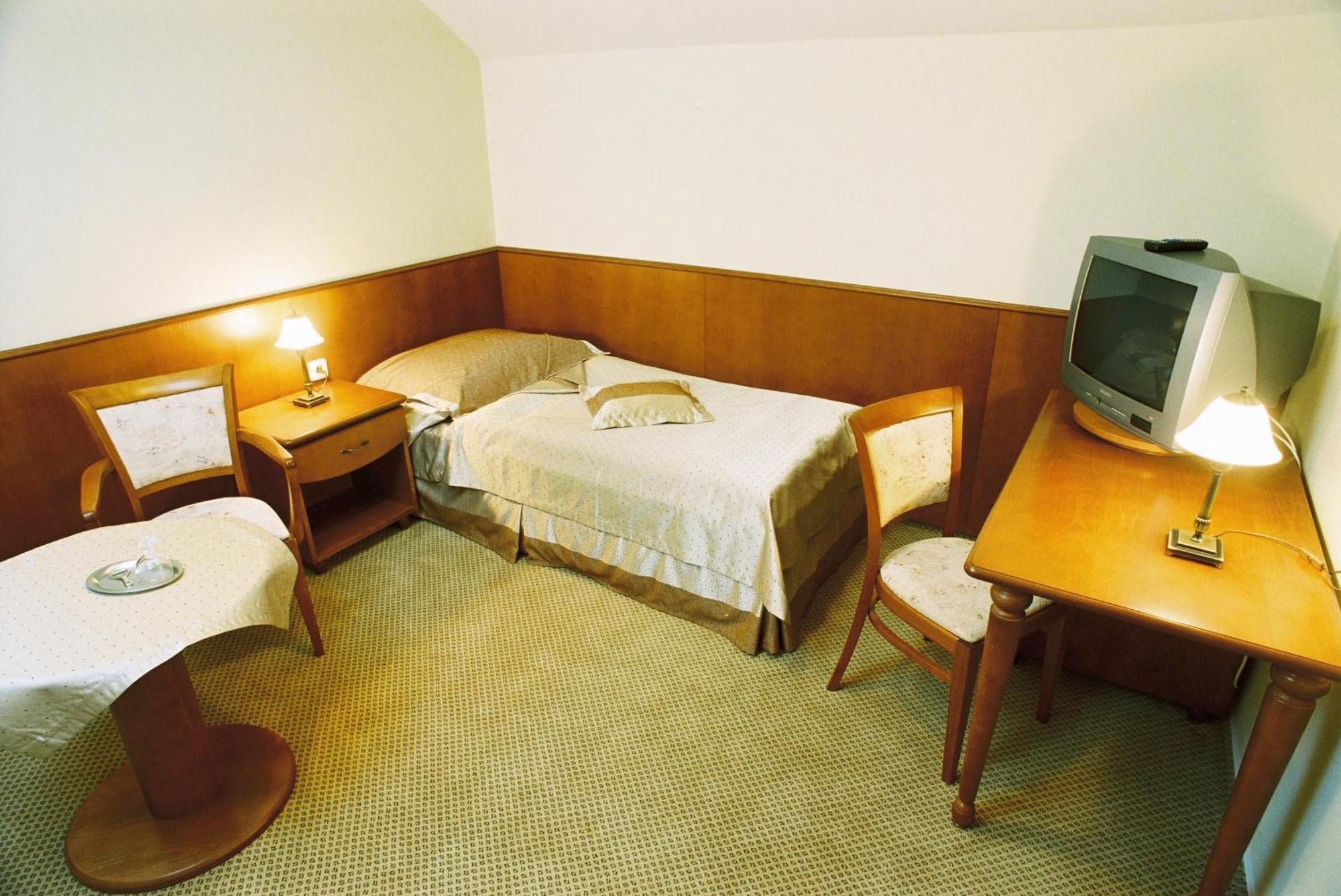 Park Hotel Tartuf Beladice Zewnętrze zdjęcie