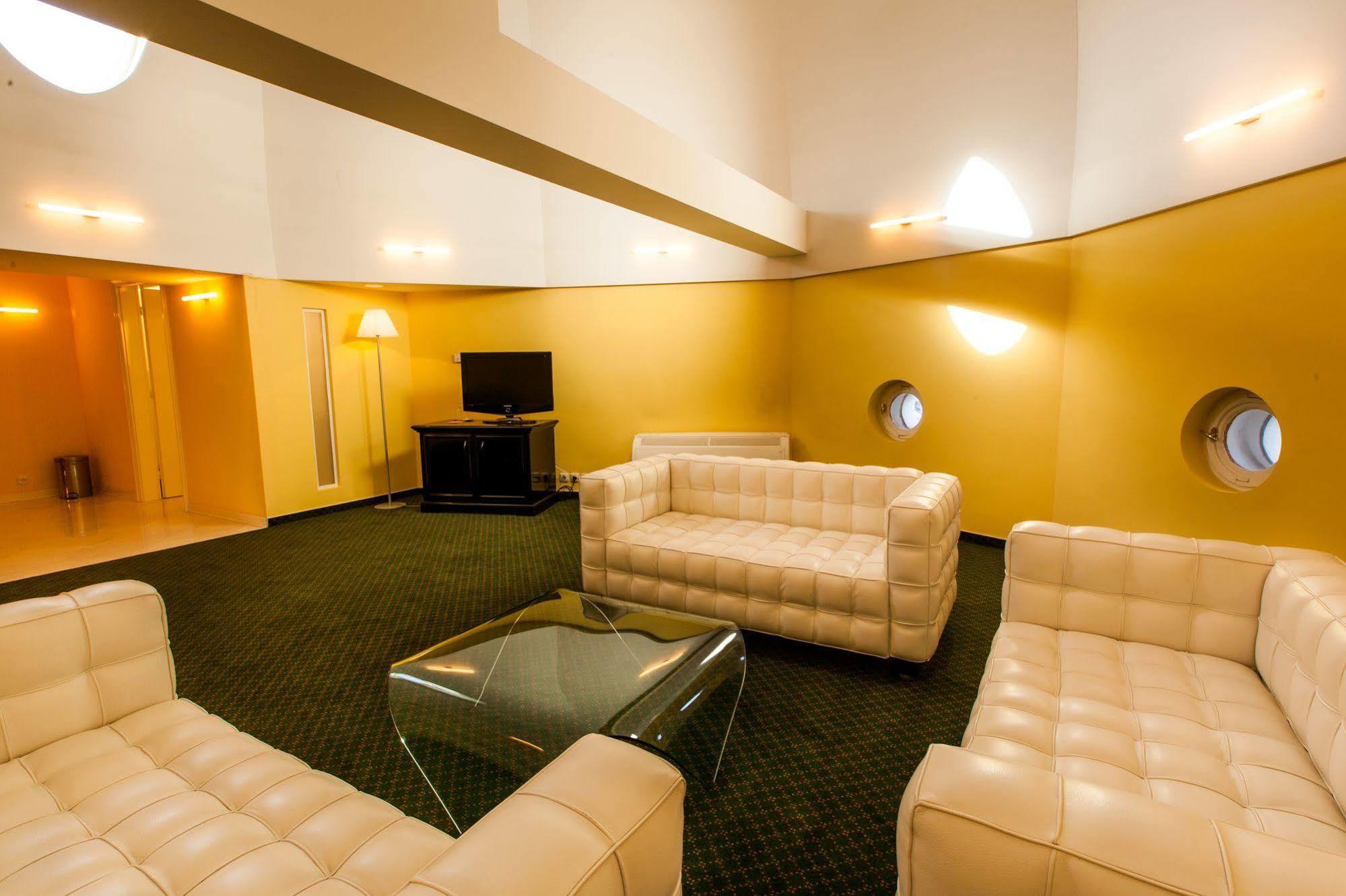 Park Hotel Tartuf Beladice Zewnętrze zdjęcie